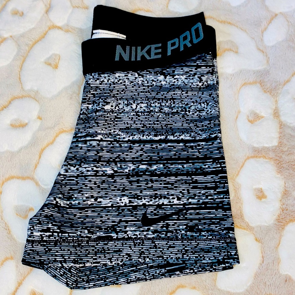 Women’s Nike Pro Spandex Shorts